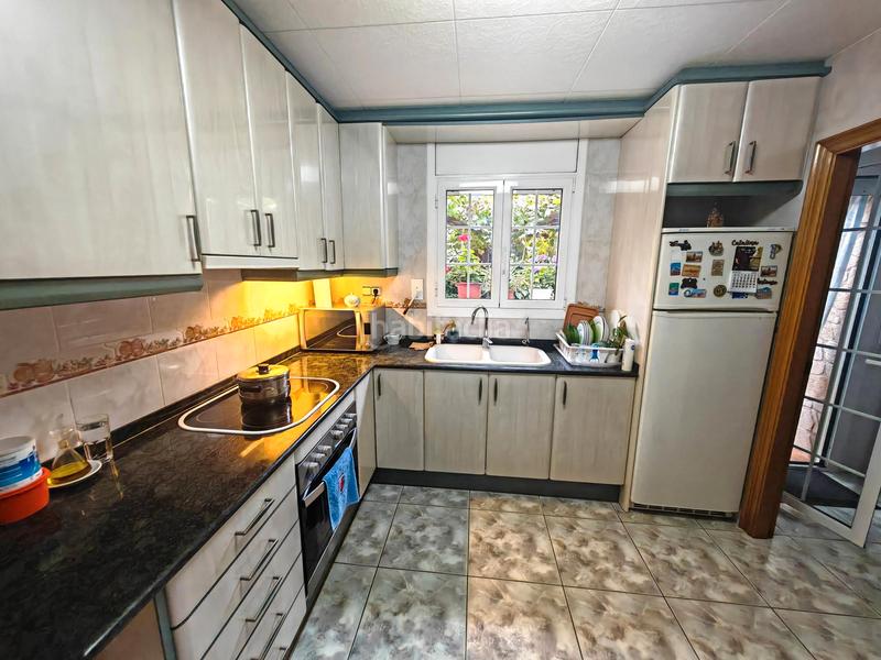 Foto dfd7c747-9bc6-46f2-8448-720226aa8200. Chalet avec cheminée parking dans Can Font-Ca n'Avellaneda Castellar del Vallès