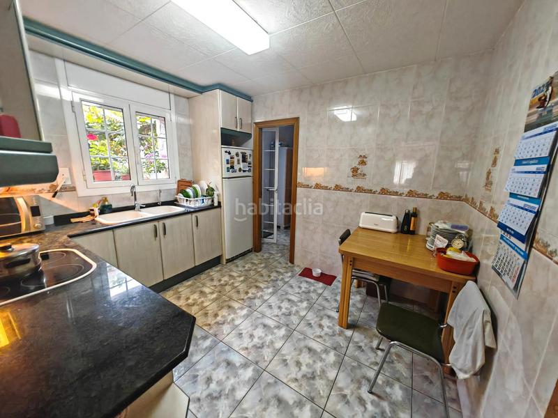 Foto f9fee09b-0bbf-4dc6-896d-1704f011ac10. Chalet avec cheminée parking dans Can Font-Ca n'Avellaneda Castellar del Vallès