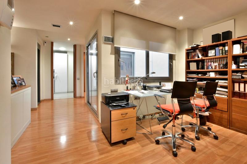 Foto 56ccae90-9333-4eed-a2f2-8a197fb3650a. Casa a schiera con camino riscaldamento parcheggio in Terrassa