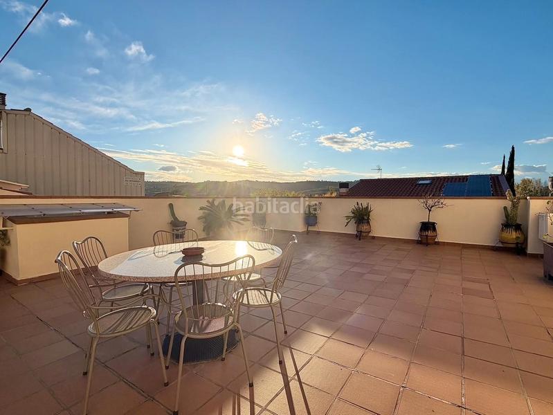 Foto 0254025f-f867-419d-a9b5-3cb5936b4311. Reihenhaus mit kamin heizung parking in Centre Sant Quirze del Vallès