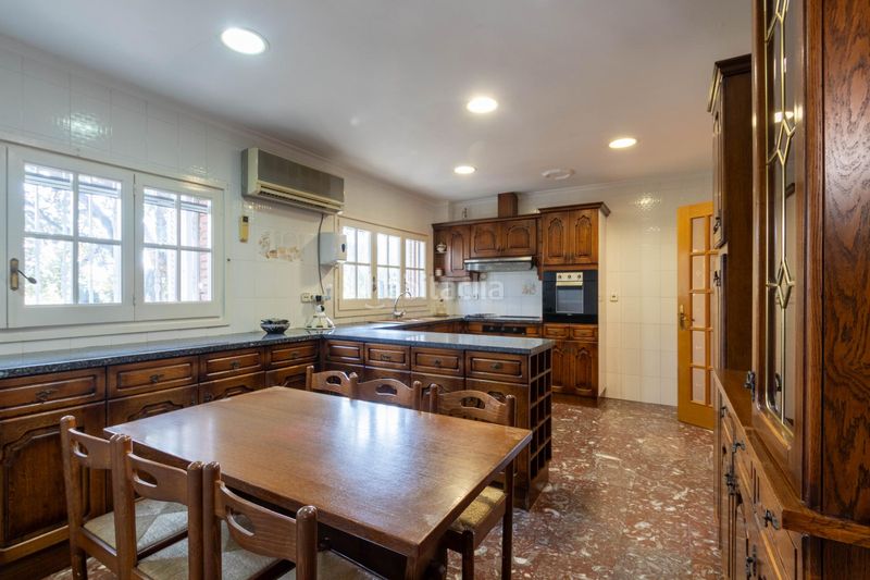 Foto 09ce65e6-8dc8-408d-970f-dce264c176fb. Xalet amb calefacció aparcament piscina a Eixample - Can Bogunyà Castellar del Vallès