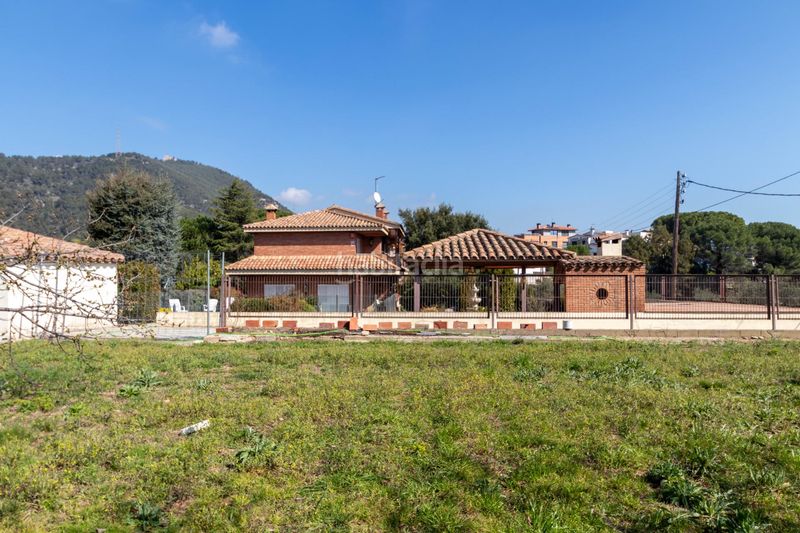 Foto 17ff99a5-3fe5-4b70-804a-851e27fd39d6. Xalet amb calefacció aparcament piscina a Eixample - Can Bogunyà Castellar del Vallès