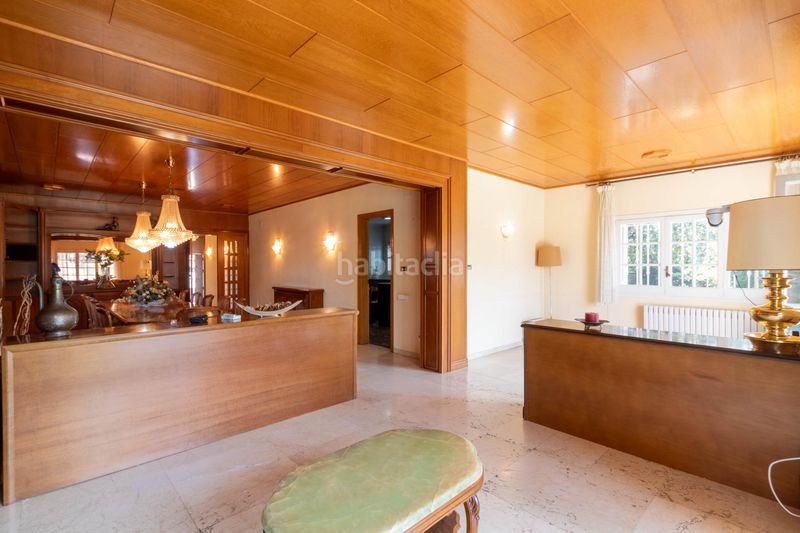 Foto bb735de4-308b-4b80-9e31-28b27984f525. Xalet amb calefacció aparcament piscina a Eixample - Can Bogunyà Castellar del Vallès