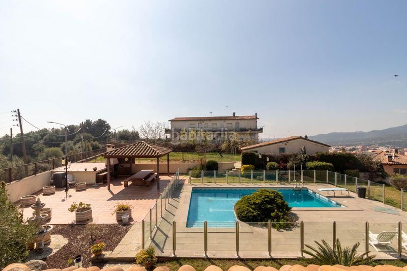 Foto dddf7285-06f0-4c95-b019-d8e79746d68f. Xalet amb calefacció aparcament piscina a Eixample - Can Bogunyà Castellar del Vallès