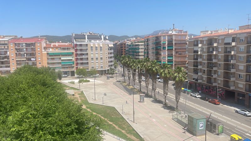 Foto 74f69552-416c-4cb2-871e-e3aaab2b4111. Pis amb xemeneia calefacció a Can Boada Terrassa