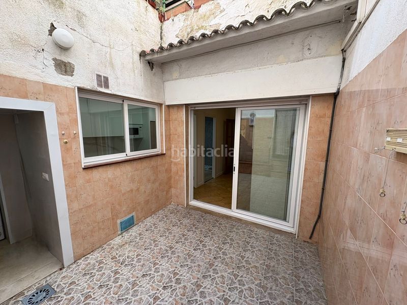 Foto 086a06b8-571c-454f-ab14-273cebeb51ed. Planta baixa amb calefacció aparcament a Can Palet Terrassa