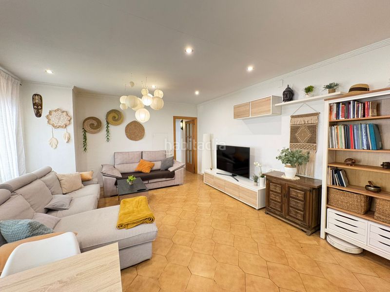 Foto 12be2687-77ca-4007-a59b-6dbbbb32b477. Planta baixa amb calefacció aparcament a Can Palet Terrassa