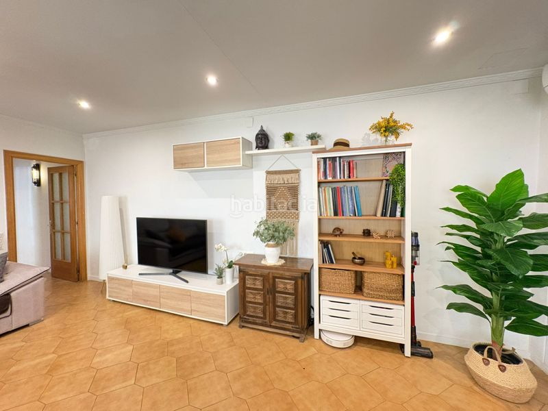 Foto 2f7ca145-761f-46e4-b1d4-1cb80fa9d878. Planta baixa amb calefacció aparcament a Can Palet Terrassa