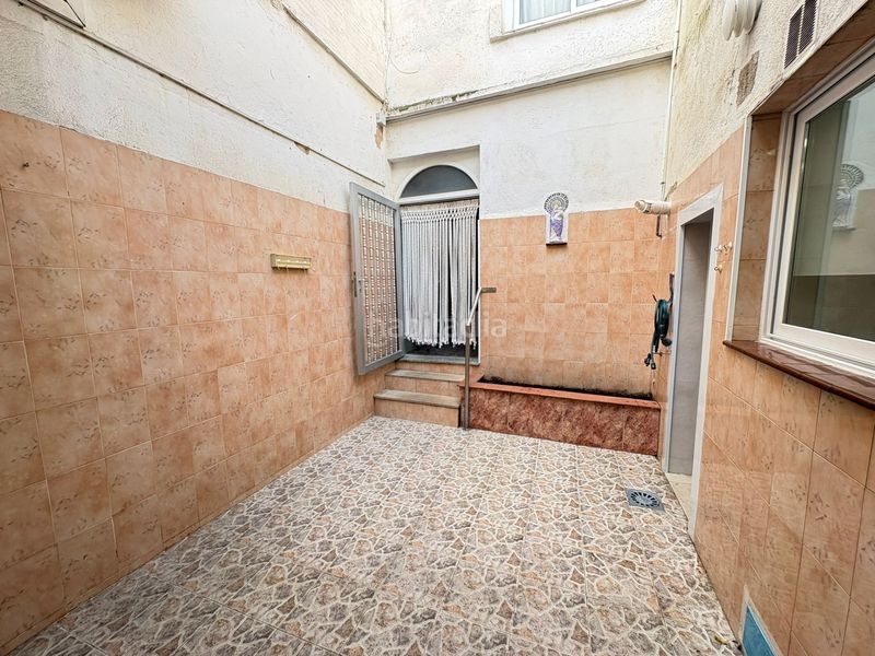 Foto 443e7505-9f09-4878-a955-d05e81bee9b2. Planta baixa amb calefacció aparcament a Can Palet Terrassa