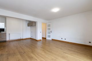 �tic  Carrer de cervantes. �tico de 2 habitaciones, reformado