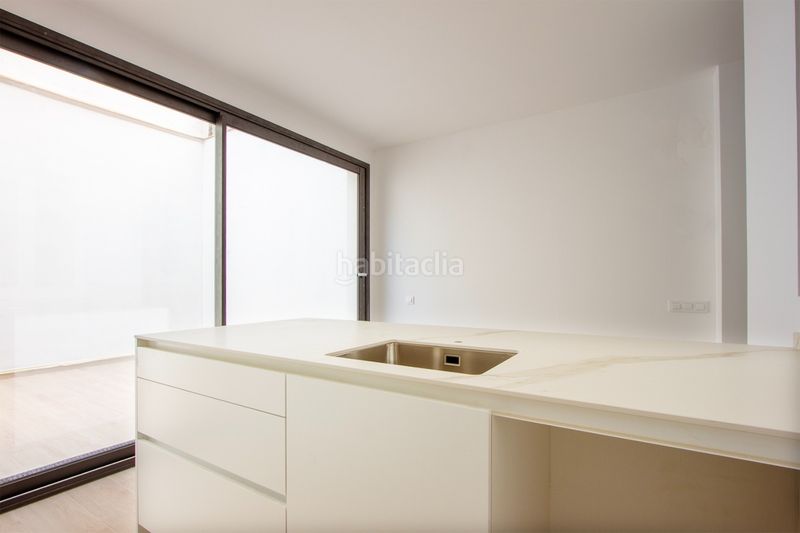 Foto 12f7afd8-7c0b-42c3-9e52-8dd344b3d726. Casa adossada amb calefacció a Barri del Centre Terrassa