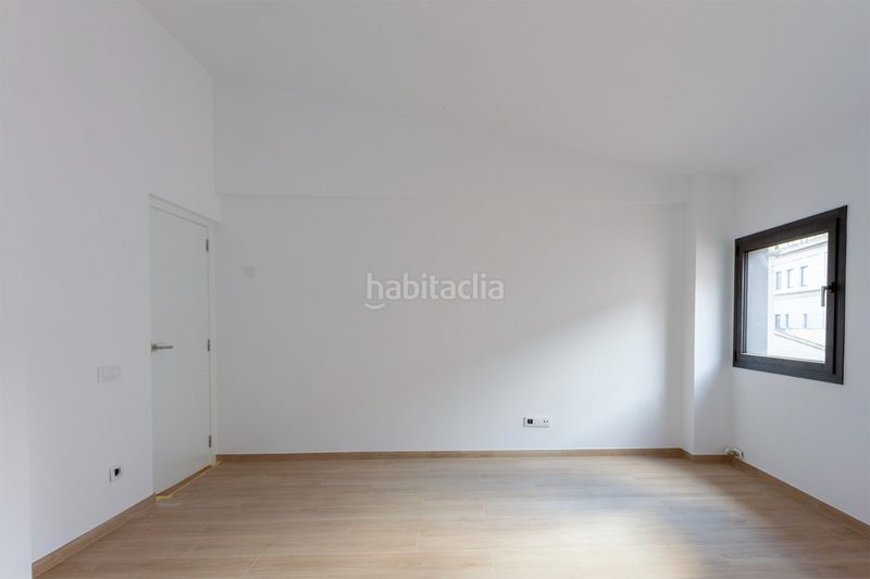 Foto 26c5b313-dcd8-464d-b150-7710d43e69b5. Casa adossada amb calefacció a Barri del Centre Terrassa