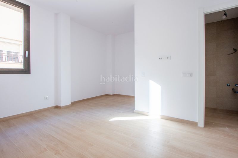 Foto a3bd76f8-1b21-438d-a087-26ed0ceb5432. Casa adossada amb calefacció a Barri del Centre Terrassa