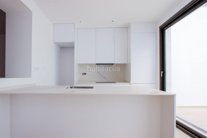 Foto b0e88a04-044d-42f4-b8fc-2cbc8cf9f6e4. Casa adossada amb calefacció a Barri del Centre Terrassa
