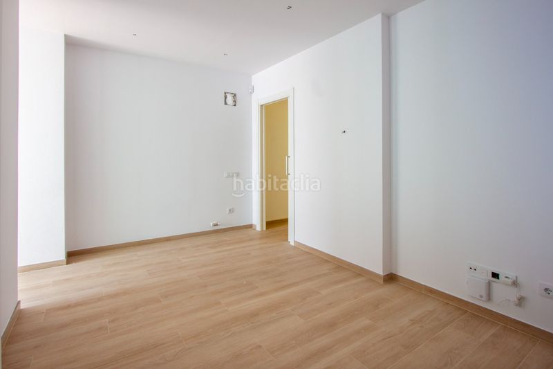 Foto e3b443aa-70a6-41c4-811b-6f4d04ba6c1f. Casa adossada amb calefacció a Barri del Centre Terrassa