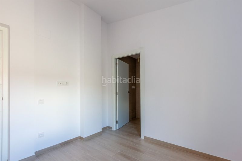 Foto f6888e18-3157-42cb-8a07-bfa83e4c32b8. Casa adossada amb calefacció a Barri del Centre Terrassa