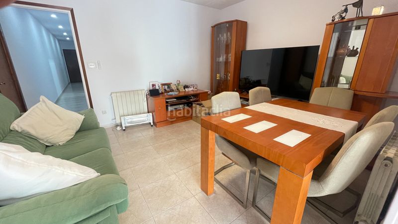 Foto da8f689e-7406-42ba-9824-a90c2ce2c32b. Casa adossada amb calefacció aparcament a Zona Esportiva Terrassa