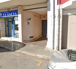 Aparcament cotxe a Carrer de la Hispanitat