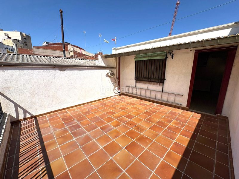 Foto a154222b-7da8-4e25-bb46-388197ec5a68. Casa adossada amb calefacció aparcament a La Cogullada Terrassa