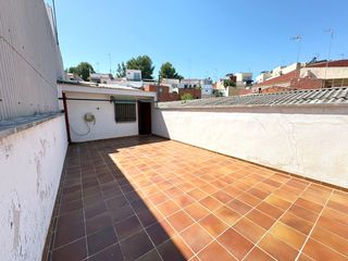 Maison jumelée  Carrer de mozart. Gran casa, 3 habitaciones dobles, 3 terrazas y  gran parking