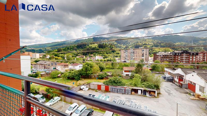 Foto b73ec7f8-8e25-412f-a443-68a5e33220ad. Piso en Valle de Trápaga - Trapagaran