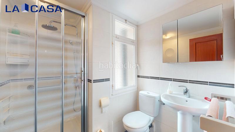 Foto ca3fefe7-0620-42be-a1ac-83bca411e245. Pis amb calefacció a Atxuri Bilbao