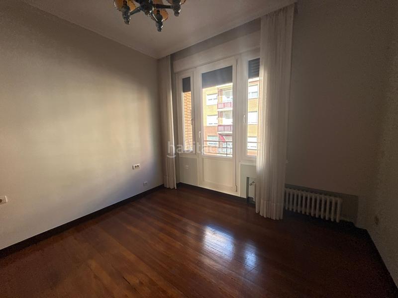 Foto 82e8bf8c-4b33-4366-ad96-f8ec99aac205. Flat with heating parking in Zona Indautxu Bilbao
