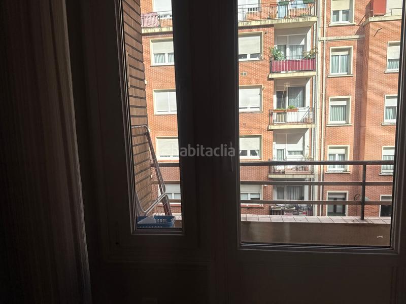 Foto d2eb6f5b-96c6-4813-9c1a-a4cde014f5e6. Flat with heating parking in Zona Indautxu Bilbao