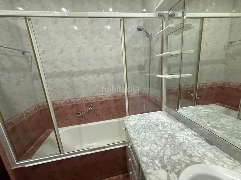 Foto da04a742-1659-46e3-a9c2-1bef6ee4b087. Flat with heating parking in Zona Indautxu Bilbao