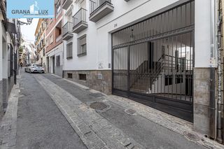 Aparcament cotxe a Calle del Agua de Cartuja