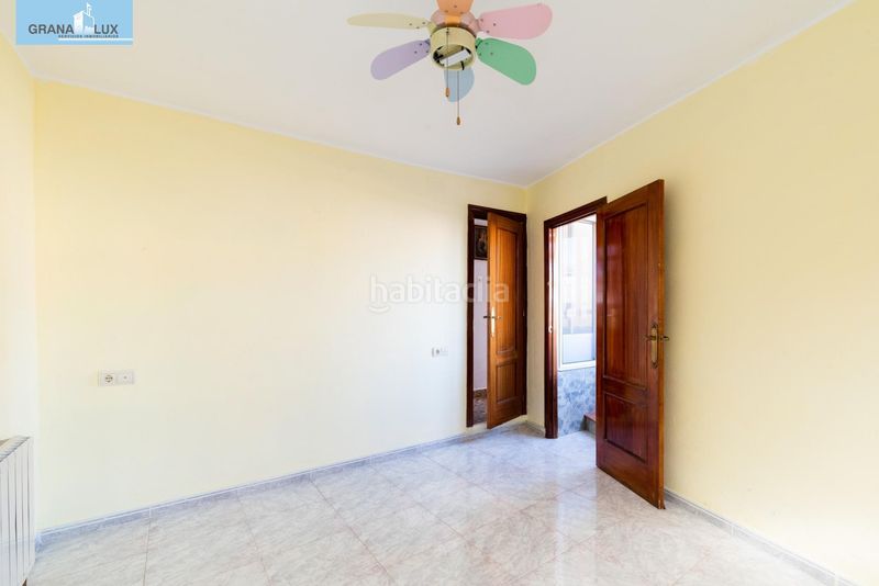 Foto 2e0fa7d0-a3ee-4fe8-ba27-627c87cca2c0. Casa adossada amb calefacció a Santa Fe