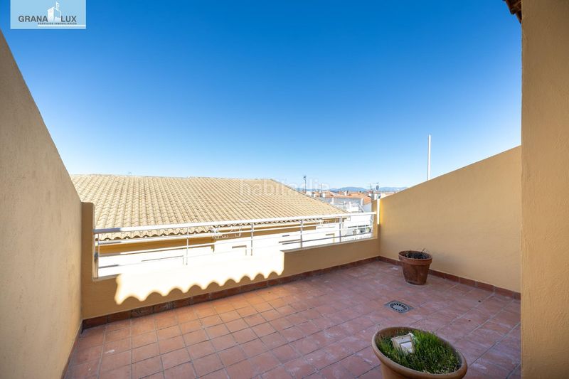 Foto 0a582195-4aa5-4c49-acf7-c5a863e243df. Casa adossada amb aparcament a Poniente Armilla