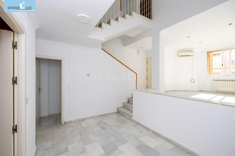 Foto 0f9312c2-1e0f-4e57-b371-06c34e76f686. Casa adossada amb aparcament a Poniente Armilla