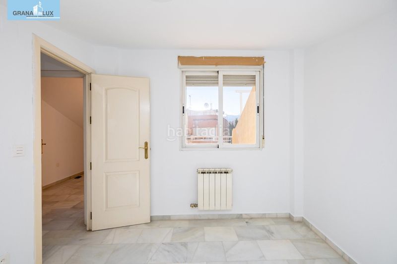 Foto 2899f10c-c4a7-465d-945a-34dbff1844e9. Casa adossada amb aparcament a Poniente Armilla