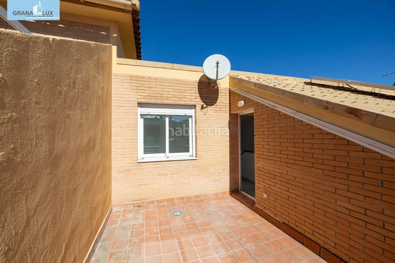 Foto 36642982-609e-4383-9c46-30e2010479a6. Casa adossada amb aparcament a Poniente Armilla