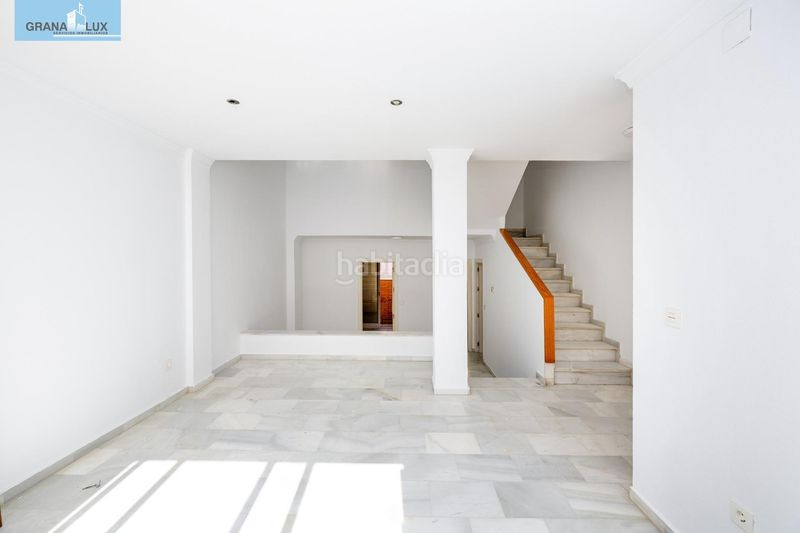 Foto 6ac084fd-3891-4183-97bb-5647a6f752ec. Casa adossada amb aparcament a Poniente Armilla