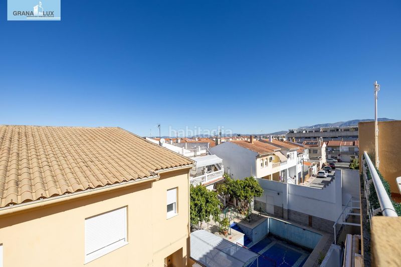 Foto 8e2e3974-054f-4ea6-8cee-001d3a50c5ea. Casa adossada amb aparcament a Poniente Armilla