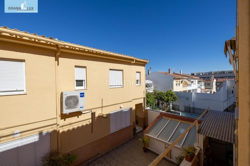 Foto b3e8ae07-624e-486f-815d-a7914a202cee. Casa adossada amb aparcament a Poniente Armilla