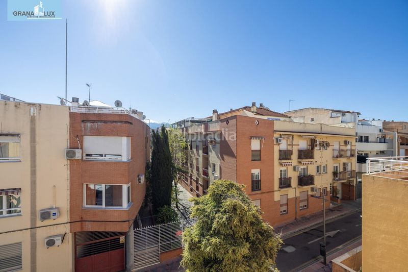 Foto c588c035-ebf7-4b95-8dba-5714ca6f2ec9. Casa adossada amb aparcament a Poniente Armilla