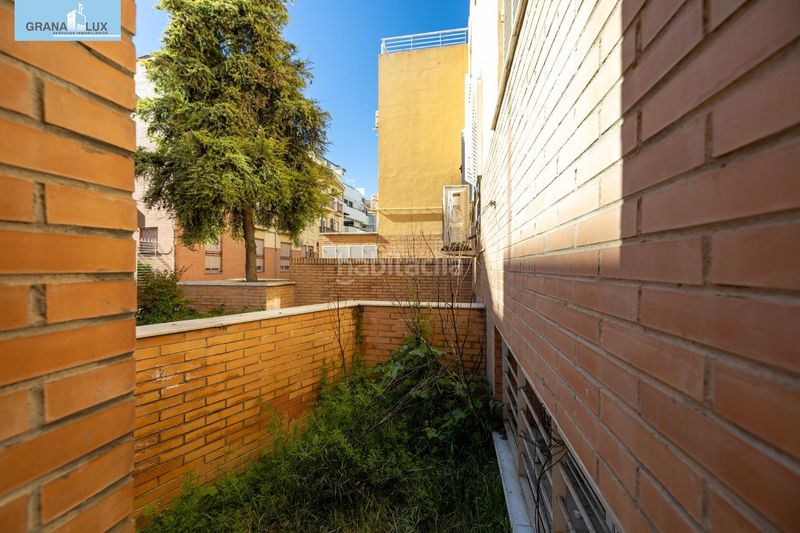 Foto d767f451-c261-4dba-8b9c-f7943a4b1b61. Casa adossada amb aparcament a Poniente Armilla