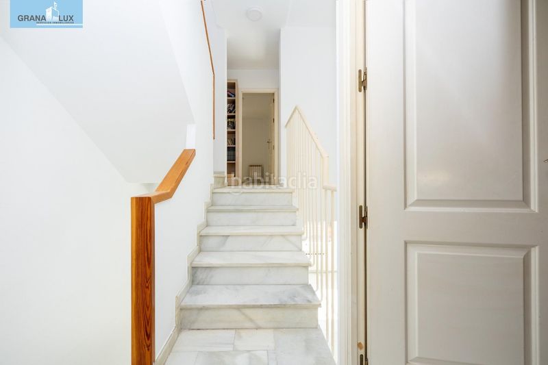 Foto f04bffb5-07f2-465e-846b-250ea9aa5574. Casa adossada amb aparcament a Poniente Armilla