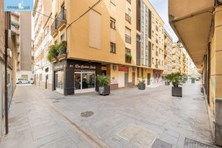 Parking coche  Calle seminario. Se vende plaza de garaje junto plaza de gracia usufructo