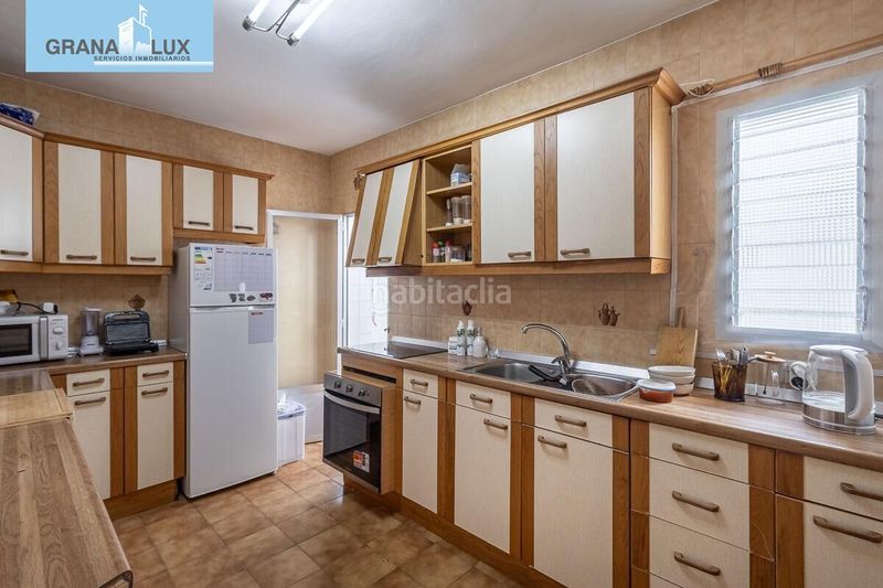Foto f009b40d-f9d6-4886-a3b8-48ed95a032e4. Pis a Angustias - Chana - Encina Granada