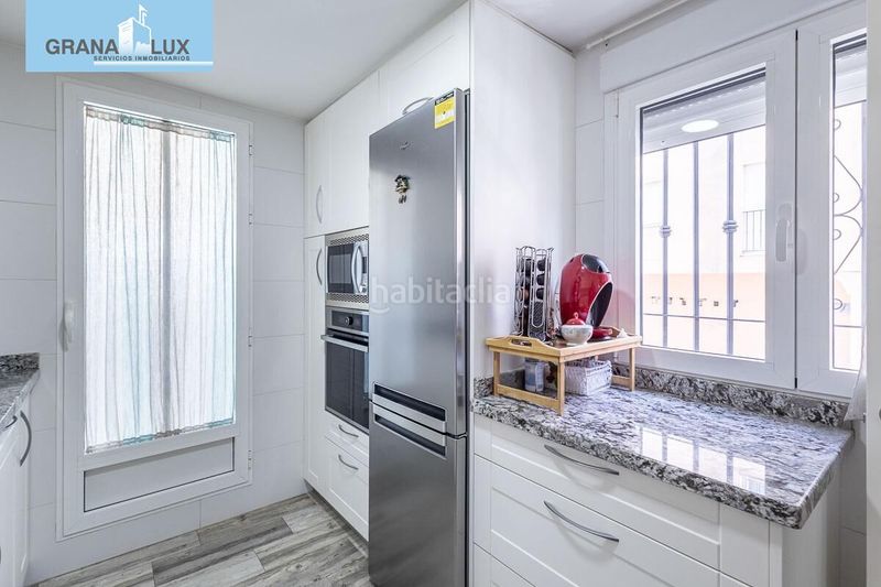 Foto dd776b95-44e7-4f52-9229-e7f96397e265. Casa aparellada amb aparcament a Atarfe