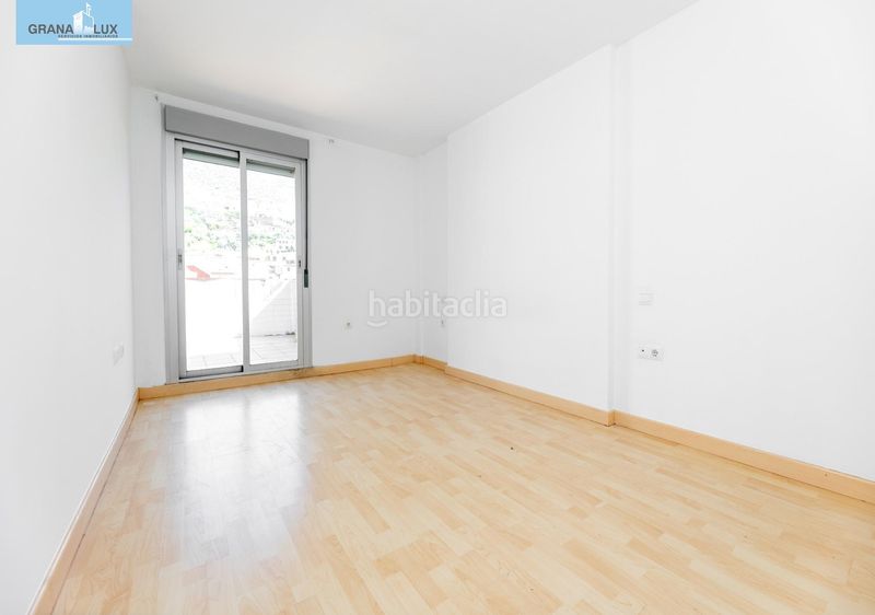 Foto 184b1a5d-6e49-40be-8a87-f6acf0488877. Pis amb aparcament a Monachil pueblo Monachil