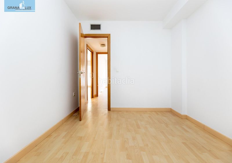 Foto c2c30336-c107-44c6-9096-d9817e5988b6. Pis amb aparcament a Monachil pueblo Monachil