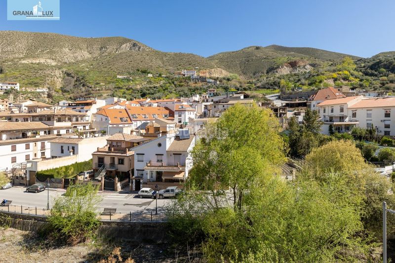 Foto f1b11bc9-a607-4d5c-ae9c-65e320c45339. Pis amb aparcament a Monachil pueblo Monachil