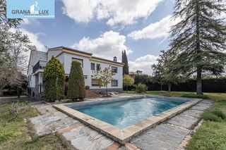 Casa  Calle geranio. Chalet en ogijares