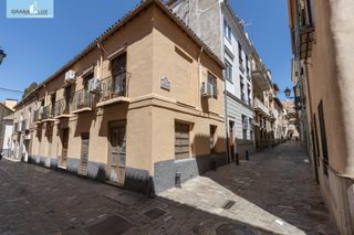 Pis a Calle del Salvador