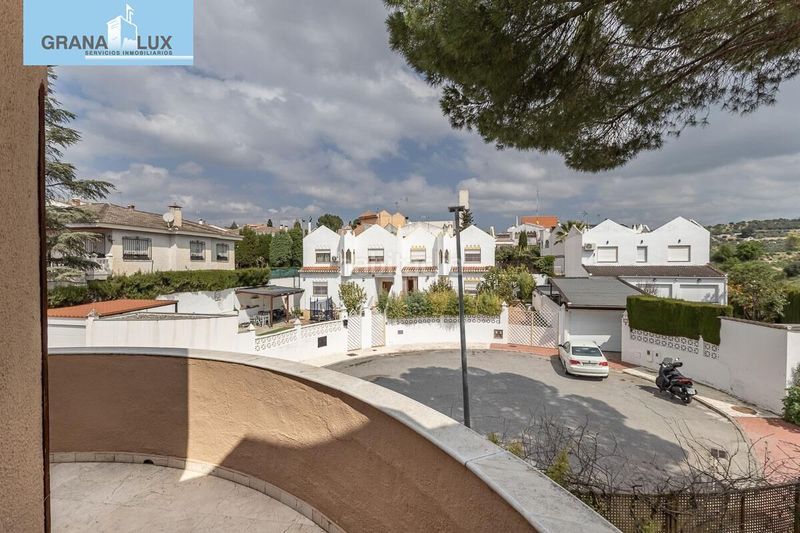 Foto 091fd840-bf8e-4400-9ee3-7636091fd6ad. Casa amb aparcament piscina a Peligros